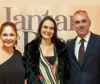 ana-rita-vieira-danielli-sedrez-e-renerio-neto-nova-diretoria-sinduscon-joinville-2026-02